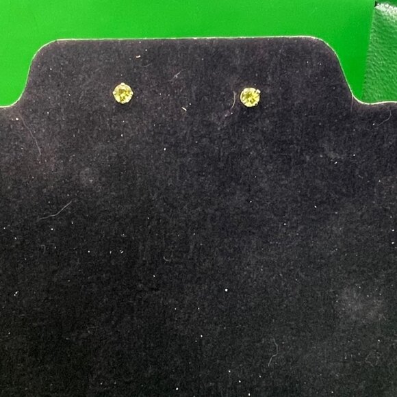 Estate 14K Gold Peridot Stud Earrings Mexico Hallmarked Light Green Fine Jewelry - Picture 1 of 10